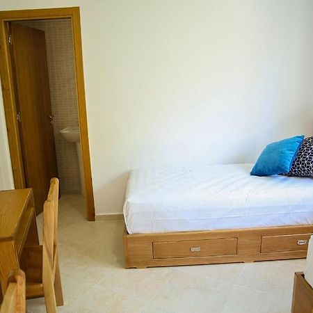 Hotel Noujoum Al Maarifa Exclusivement pour les Filles à Tétouan Extérieur photo