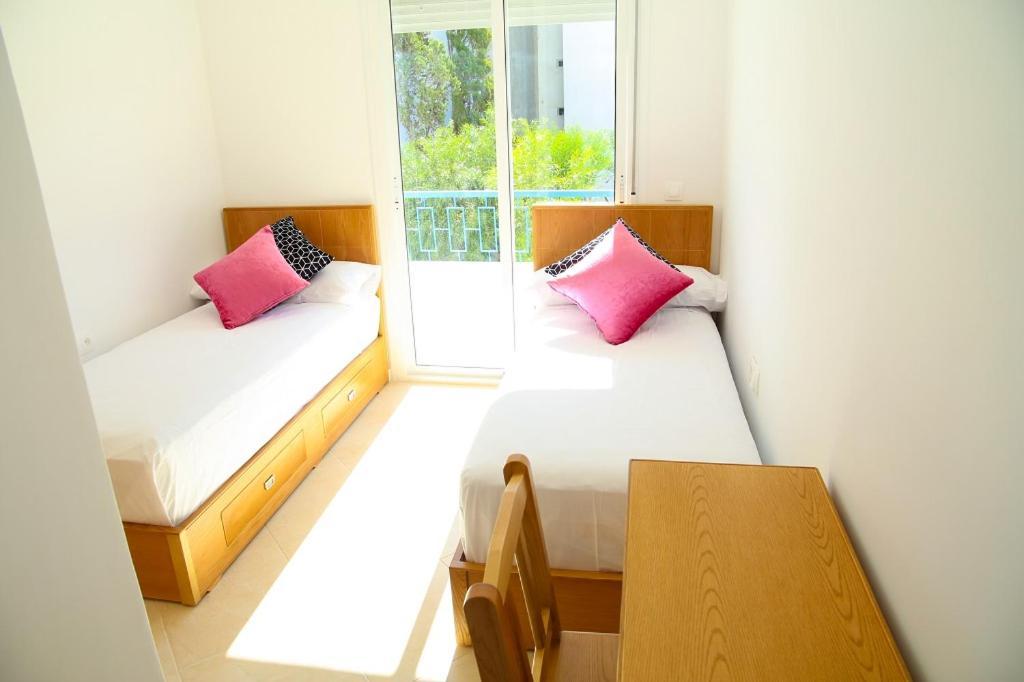 Hotel Noujoum Al Maarifa Exclusivement pour les Filles à Tétouan Extérieur photo