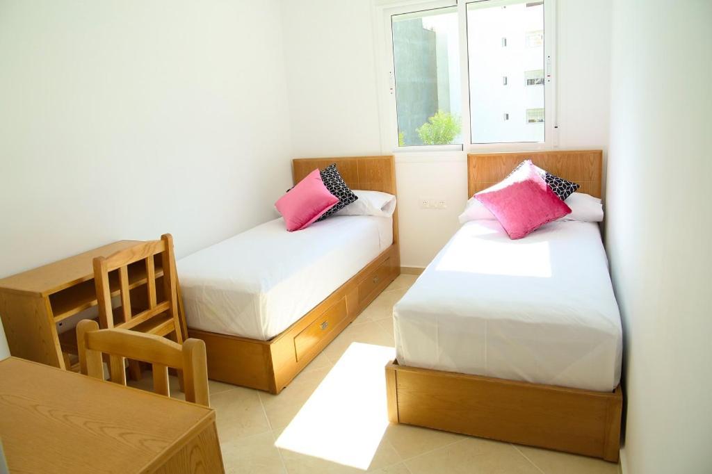Hotel Noujoum Al Maarifa Exclusivement pour les Filles à Tétouan Extérieur photo