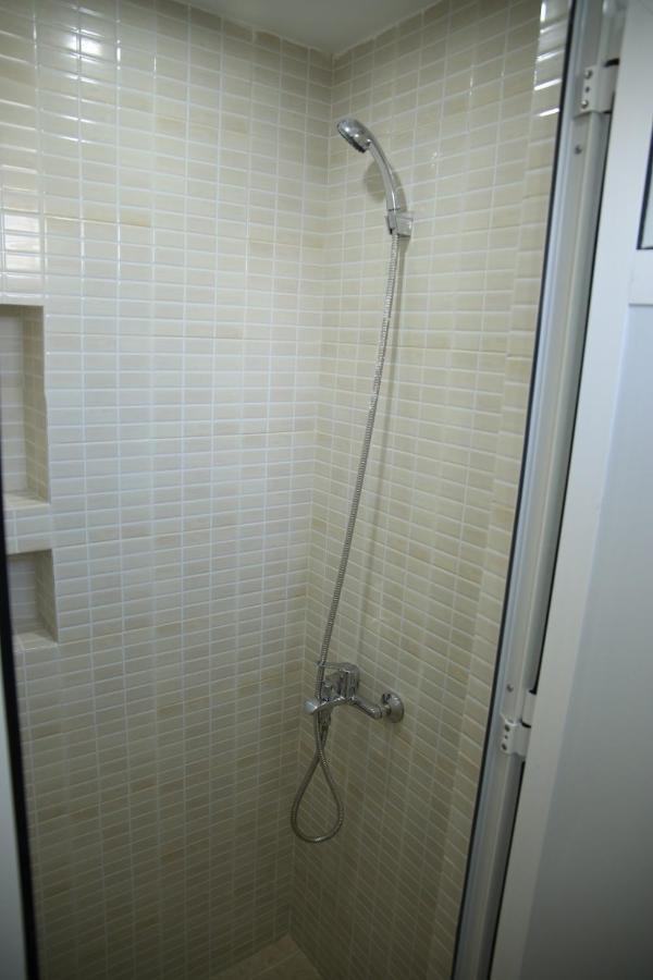 Hotel Noujoum Al Maarifa Exclusivement pour les Filles à Tétouan Extérieur photo
